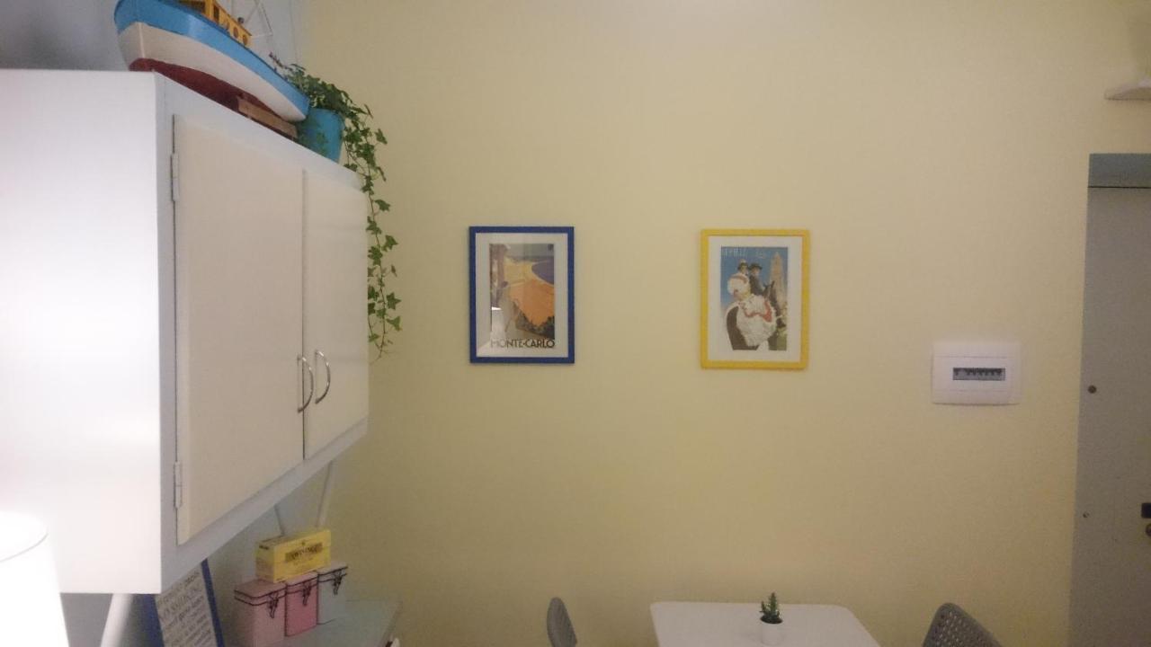 Viky'S Home B&B เนเปิลส์ ภายนอก รูปภาพ