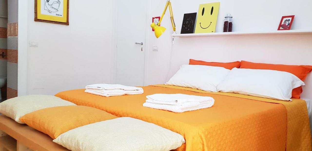 Viky'S Home B&B เนเปิลส์ ภายนอก รูปภาพ
